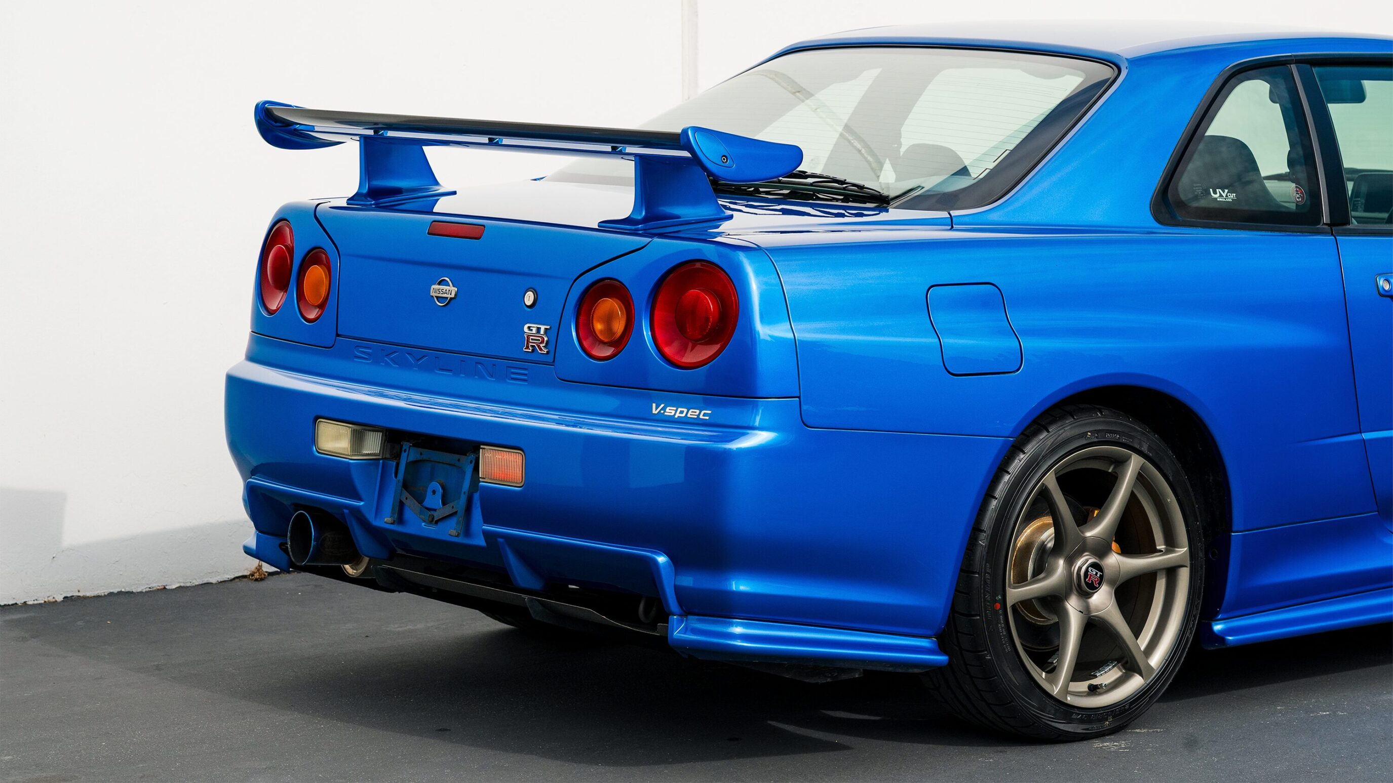 
								1999 Nissan Skyline GTR (BNR34) V-Spec Bayside Blue full									