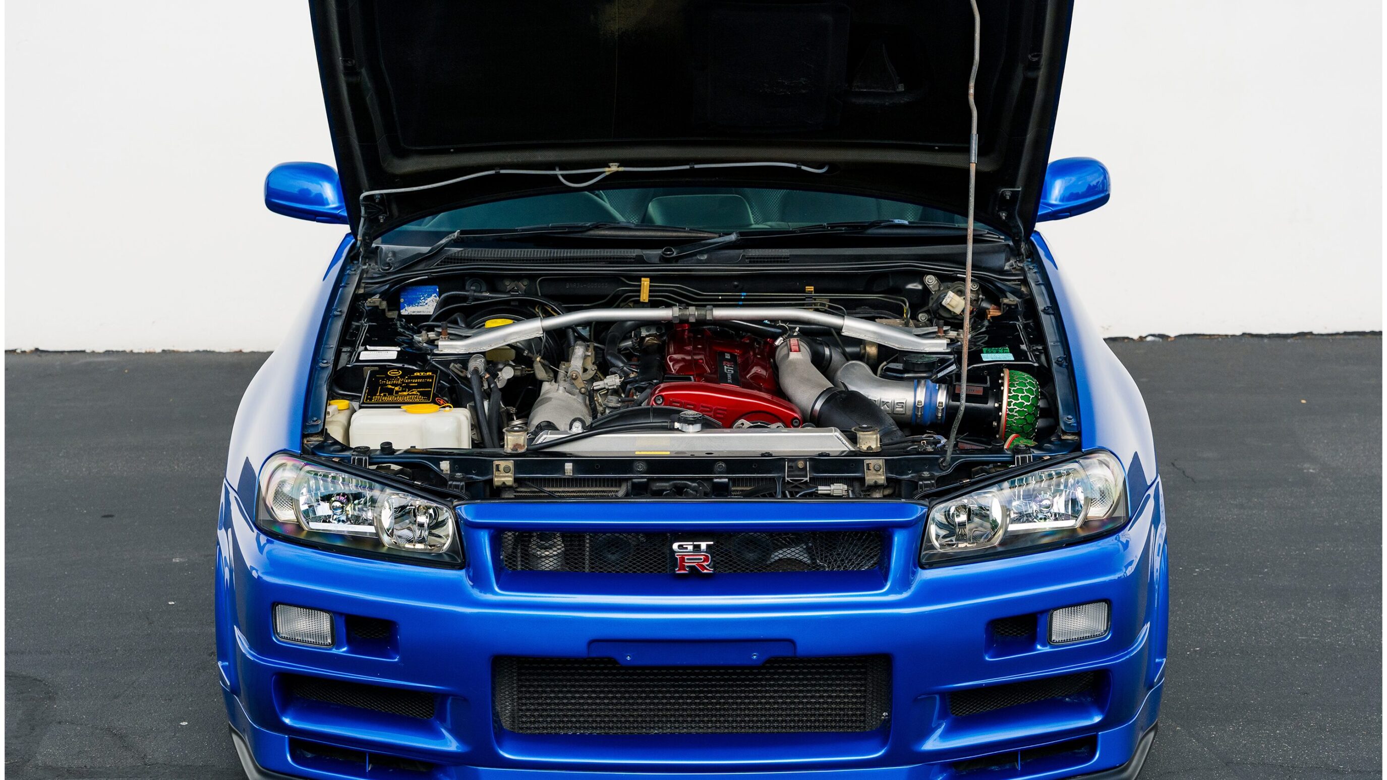 
								1999 Nissan Skyline GTR (BNR34) V-Spec Bayside Blue full									