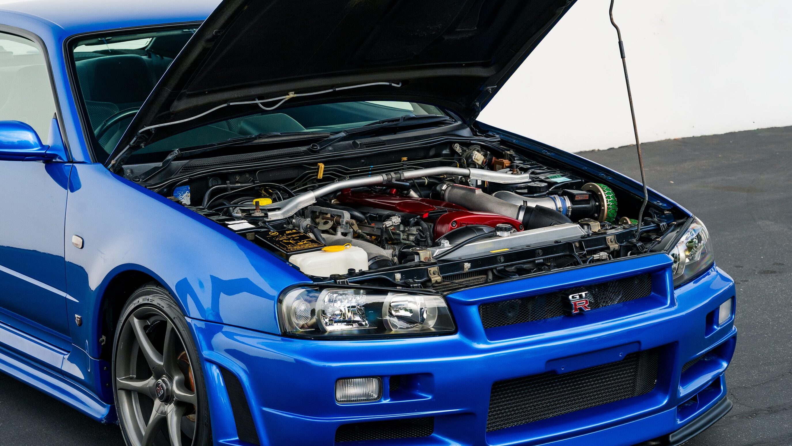 
								1999 Nissan Skyline GTR (BNR34) V-Spec Bayside Blue full									