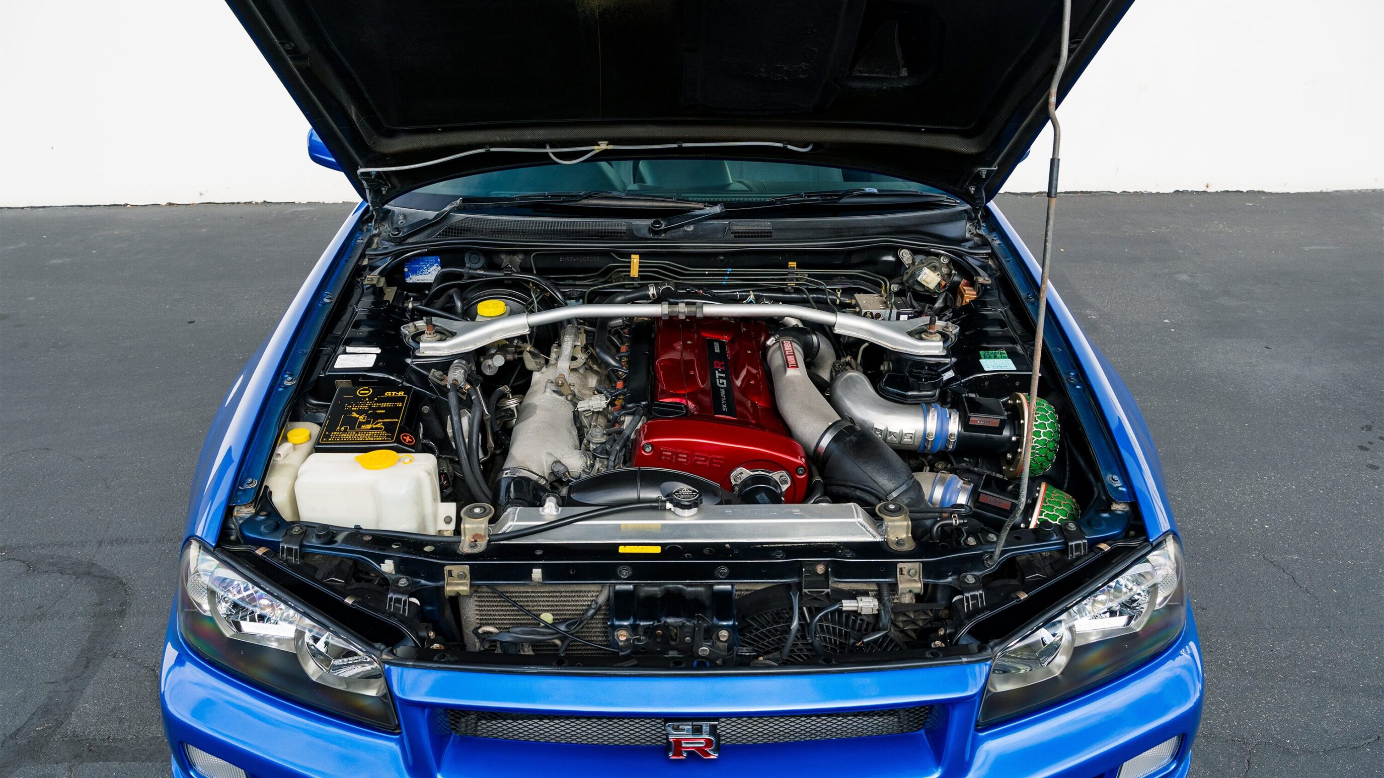 
								1999 Nissan Skyline GTR (BNR34) V-Spec Bayside Blue full									