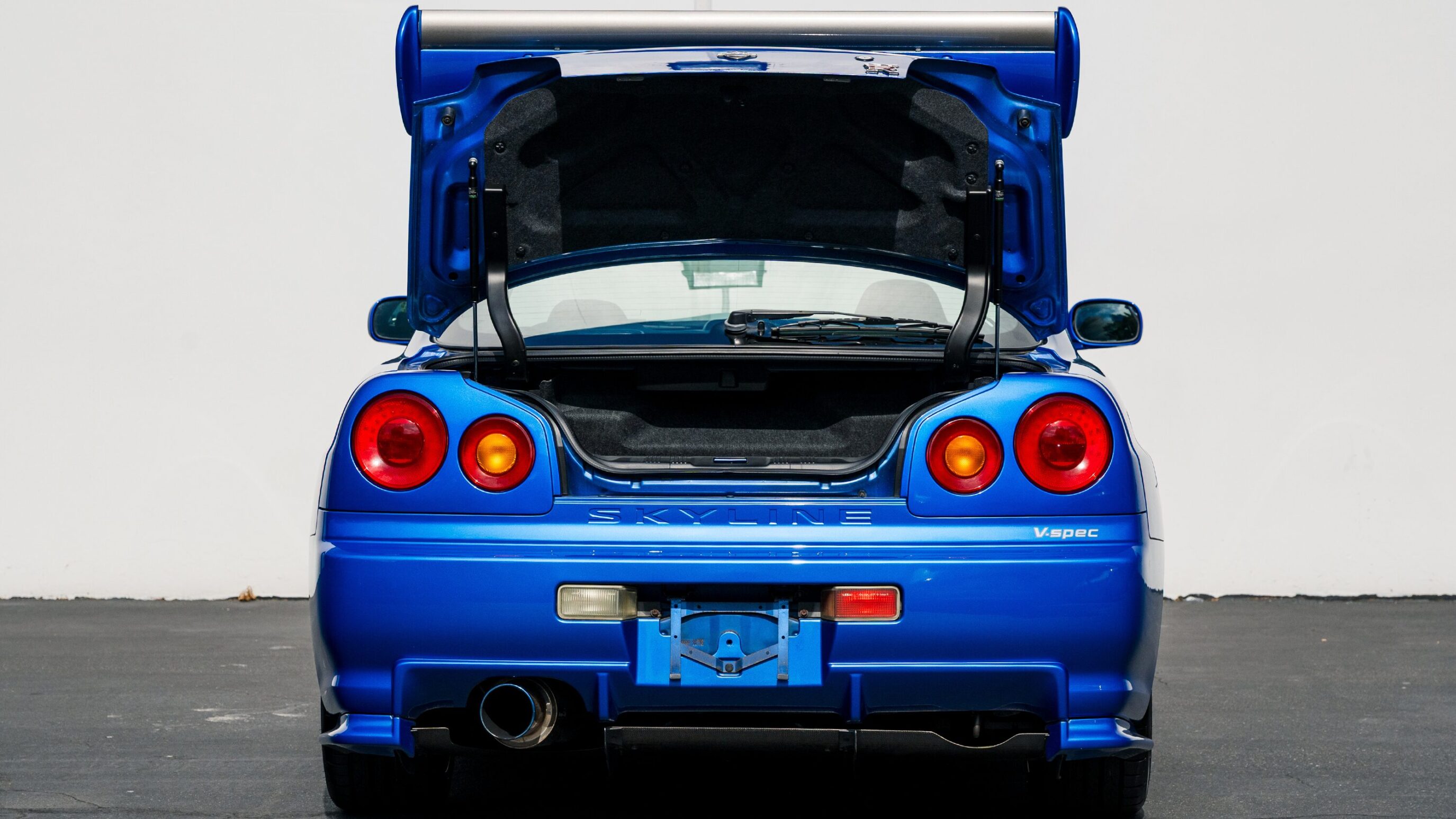 
								1999 Nissan Skyline GTR (BNR34) V-Spec Bayside Blue full									